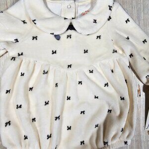 Cat & Jack Baby Girl bodysuit white fleece with black bows pattern Size 3-6 M